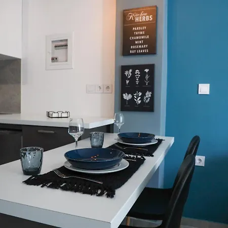 Daire Nina's House *