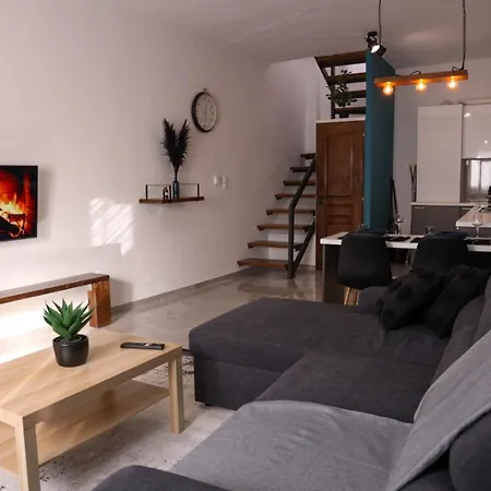 Nina's House Apartment Trikala (Thessaly)