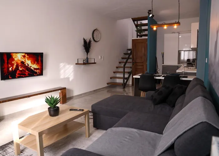 Nina's House Apartament Tríkala